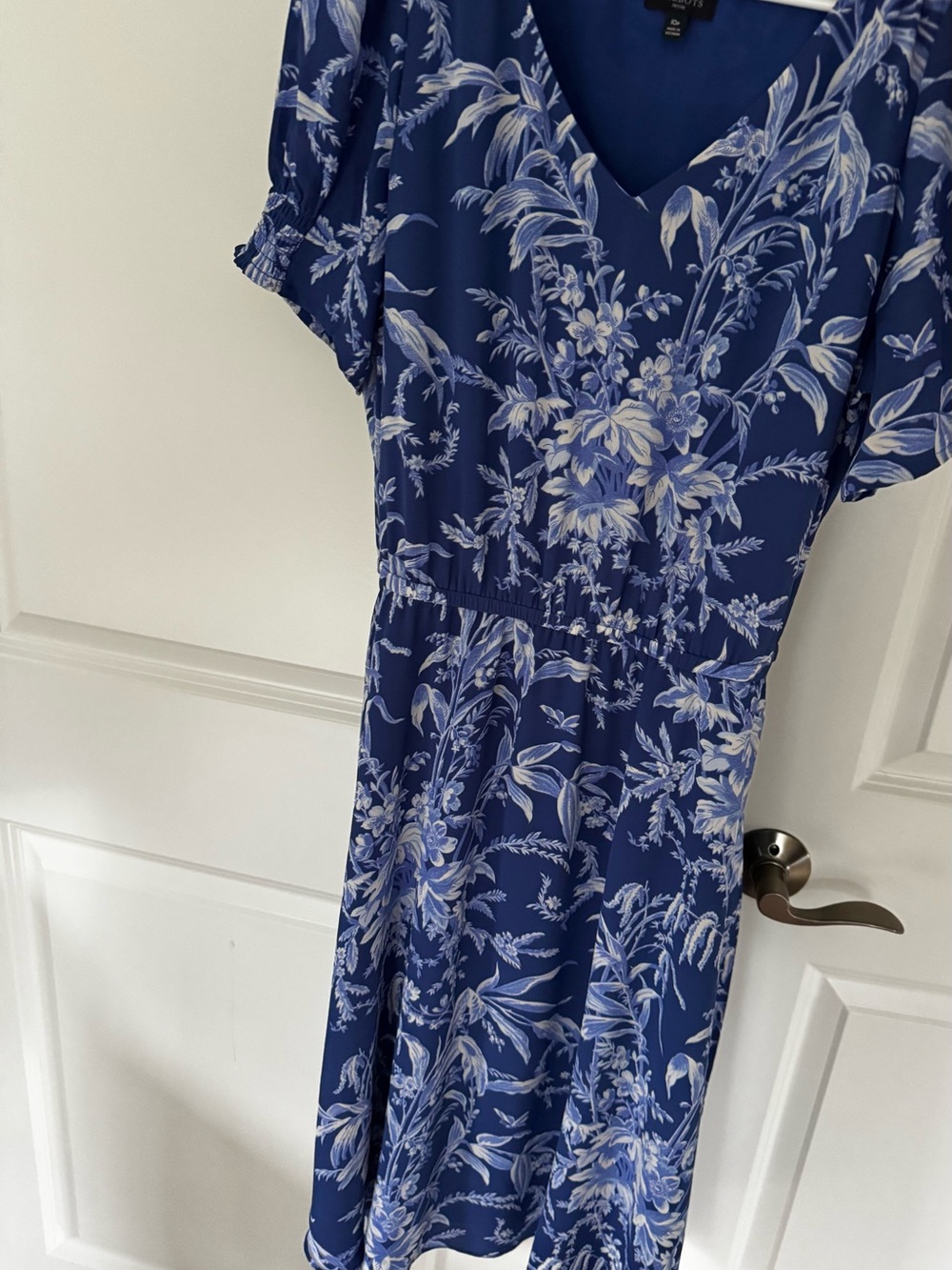 Talbot’s Blue Floral V-Neck Women's Dress